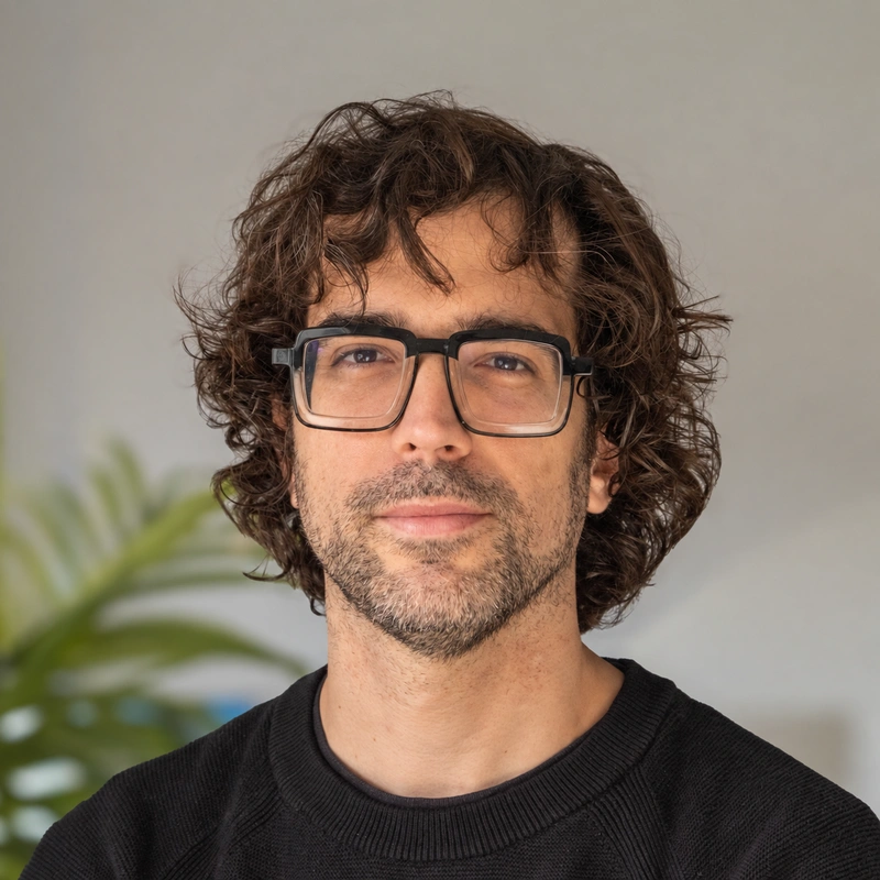 Adrià Martínez · somriure natural