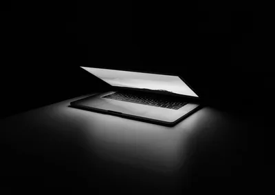 portatil a oscuras